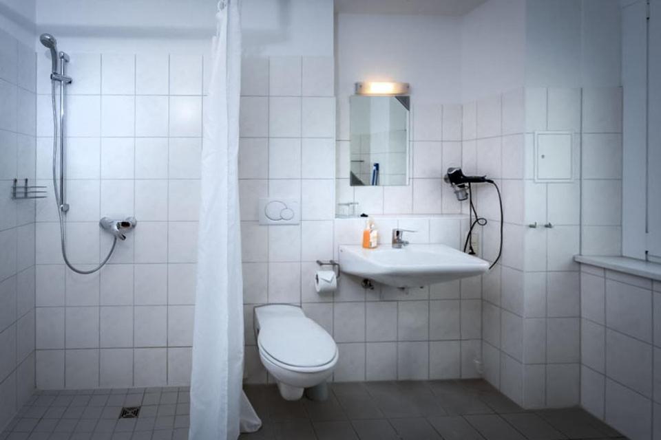 H&H Studio-Apartment Im Stadtteil Ostseeviertel Jedes Apartment Mit Kuechenzeilen - Fahrstuhl Und 24H Check In Greifswald Exterior photo